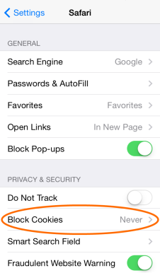 Screenshot of the "Block Cookies" set to "Never" for Safari in iOS